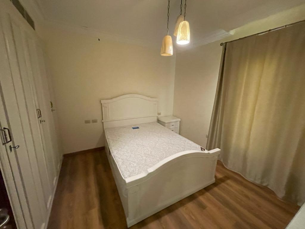 3 bedrooms Apartment With All Furniture In Maadi Sarayat.