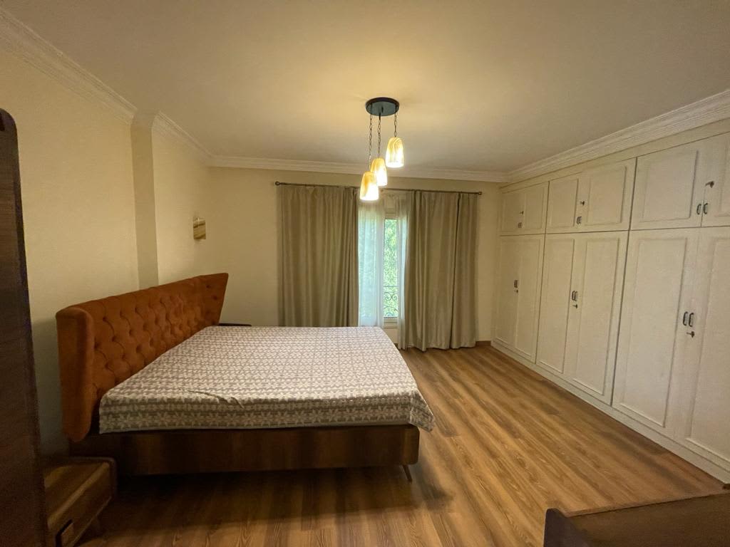 3 bedrooms Apartment With All Furniture In Maadi Sarayat.