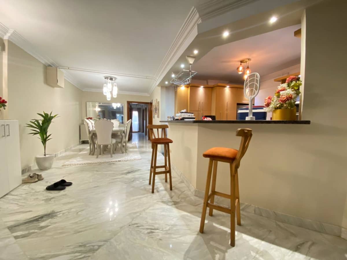 Bright Apartment In Prime Location In Maadi Degla 