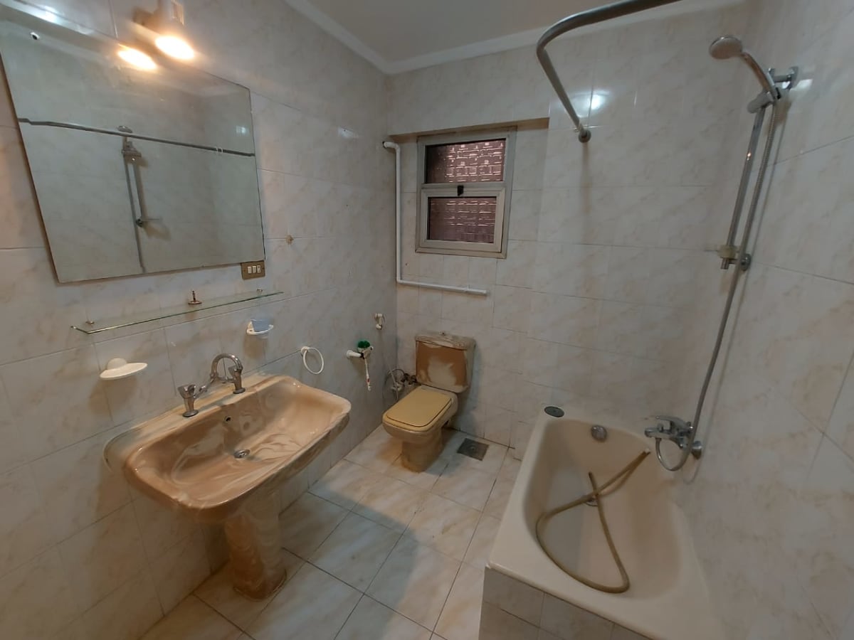 Bright 3BR Apartment in Prime Zamalek Location
