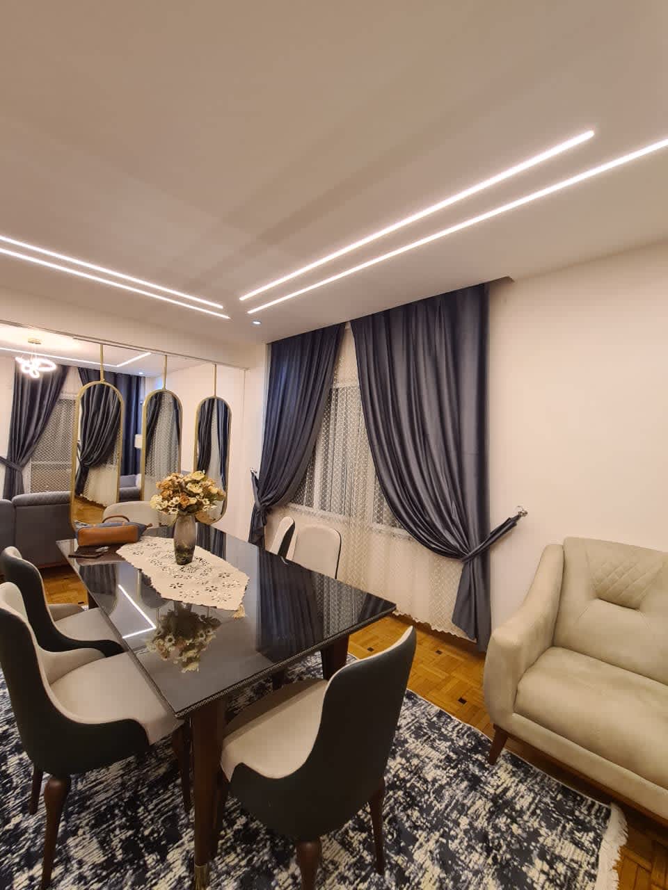 Modern Apartment with Natural Light In Zamalek