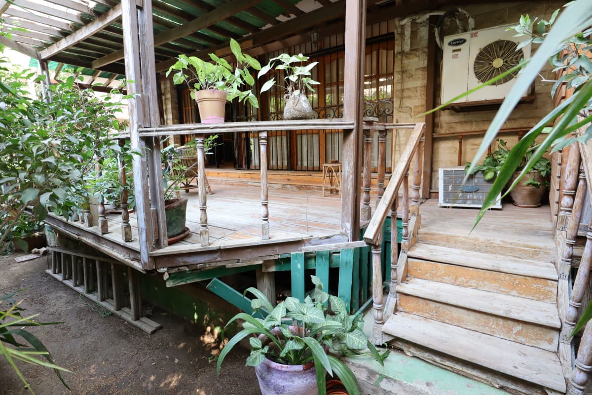 Peaceful Ground Floor Apartment With Garden In Sarayat Maadi.