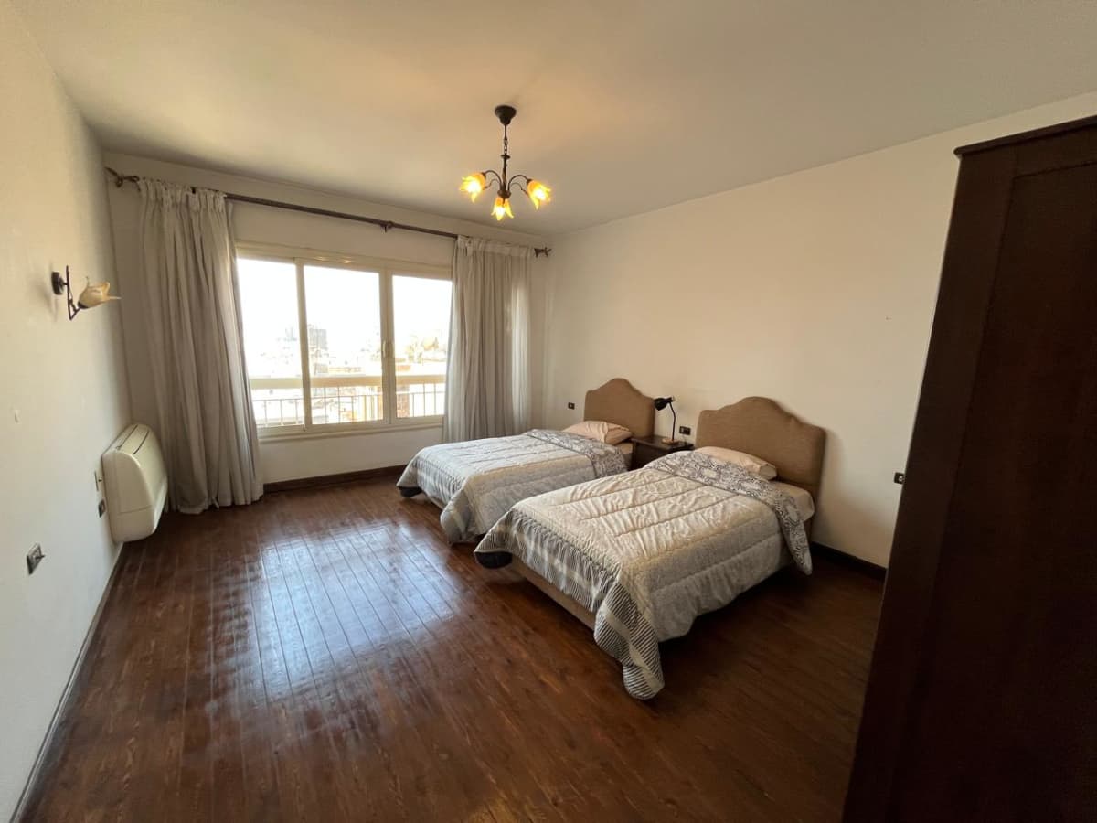 2BR Apartment in Zamalek - Modern & Inviting