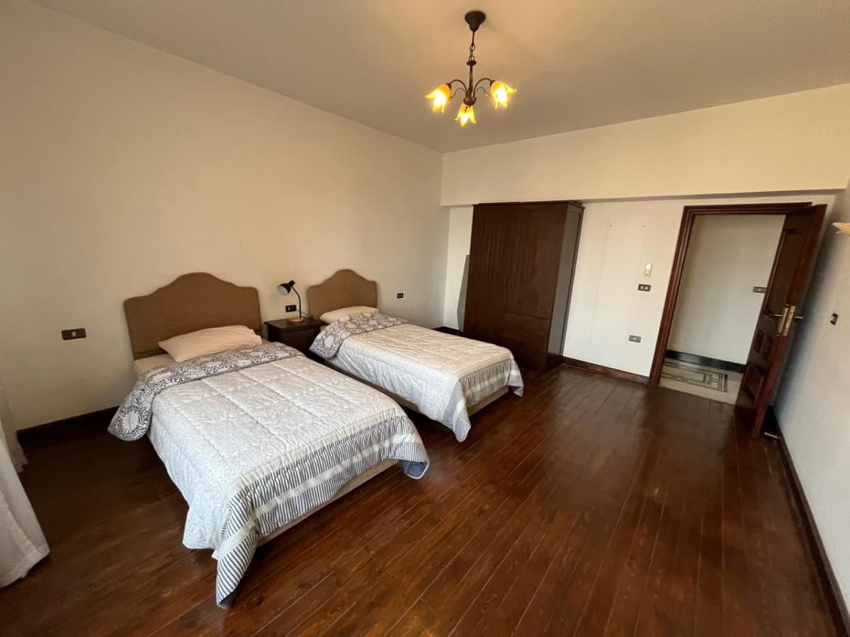 2BR Apartment in Zamalek - Modern & Inviting
