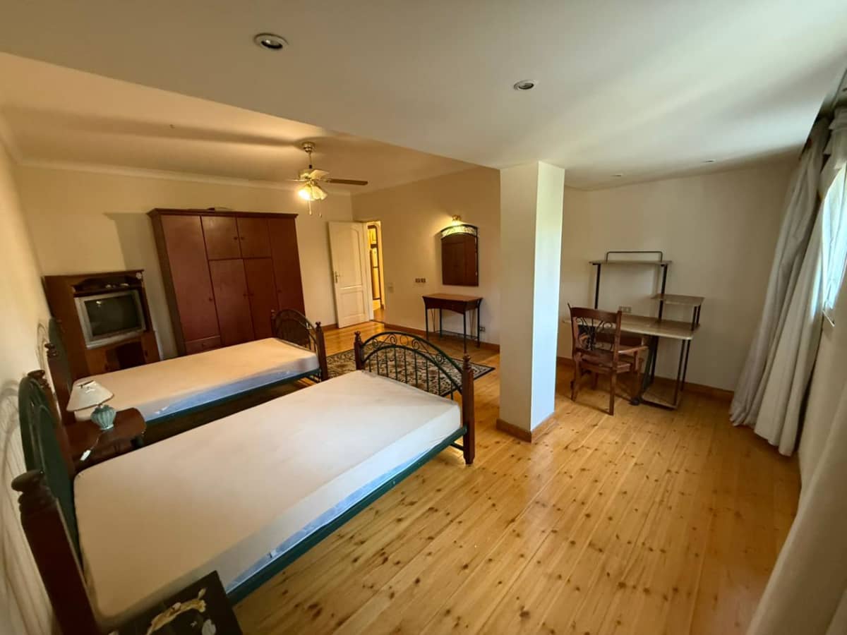 Comfortable Sunny Apartment In Prime Maadi Sarayat.