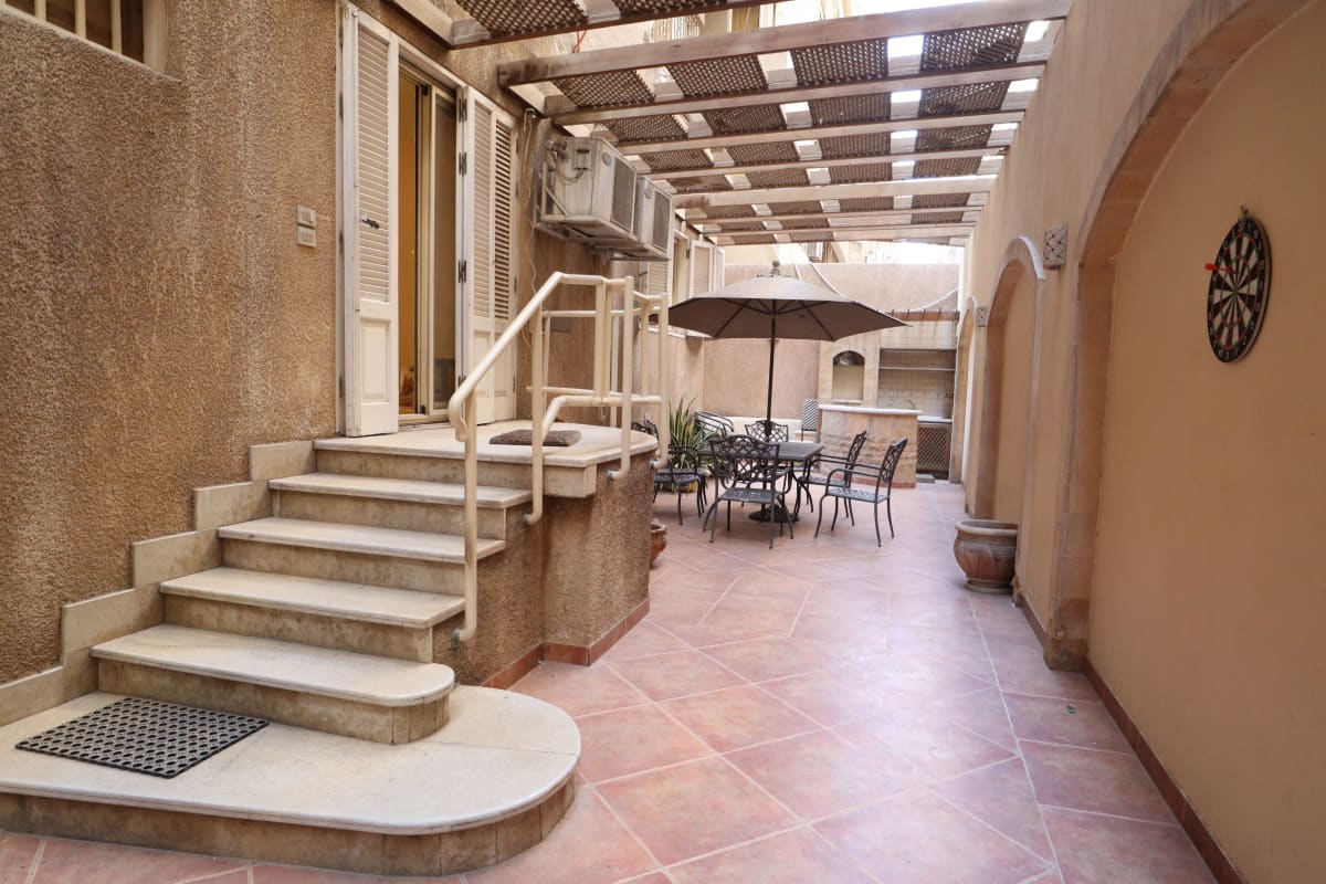 Chic & Stylish Ground Floor Apartment in Maadi Degla.
