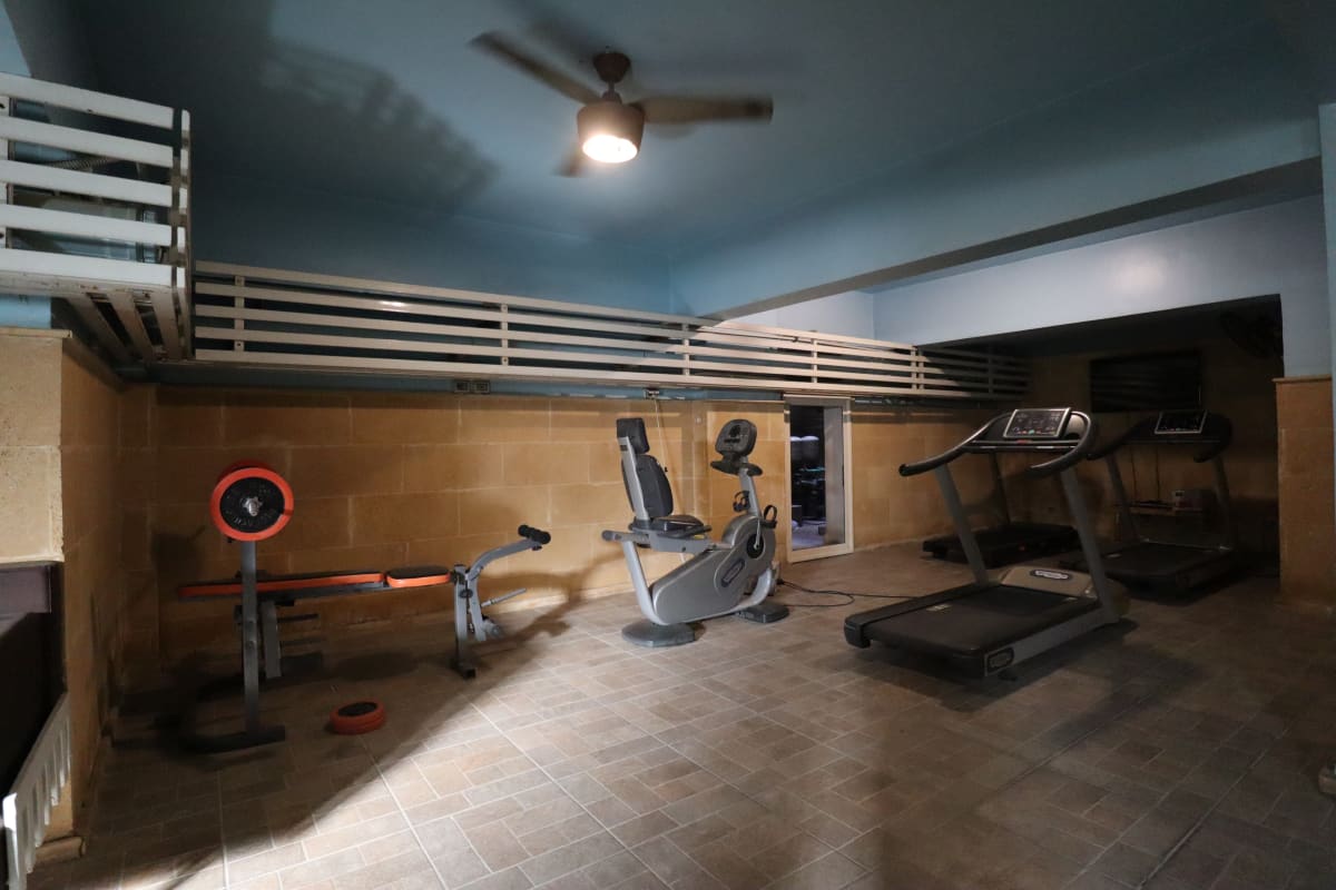 Stunning Penthouse With Prime Views In Maadi Sarayat.