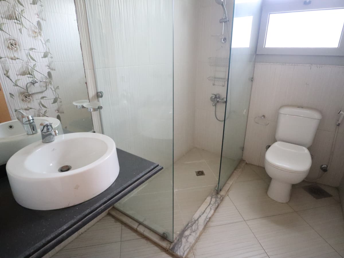 A Spacious Apartment With Shared Pool Access In Maadi Sarayat.