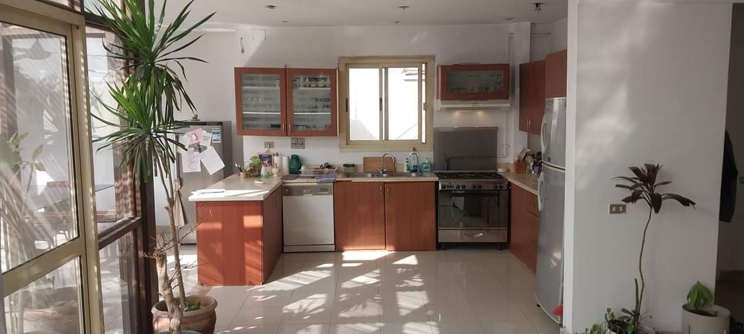 A Lovely Penthouse For Rent In The Heart Of Maadi Sarayat.