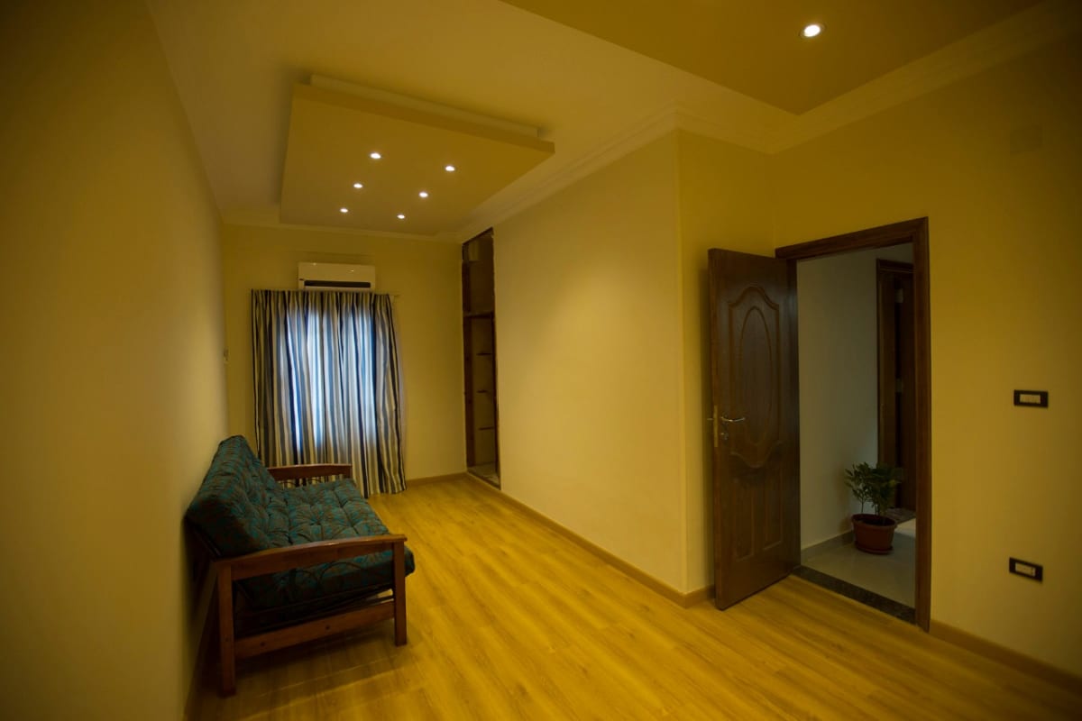 A Cozy Modern Apartment In The Heart Of Maadi Sarayat.