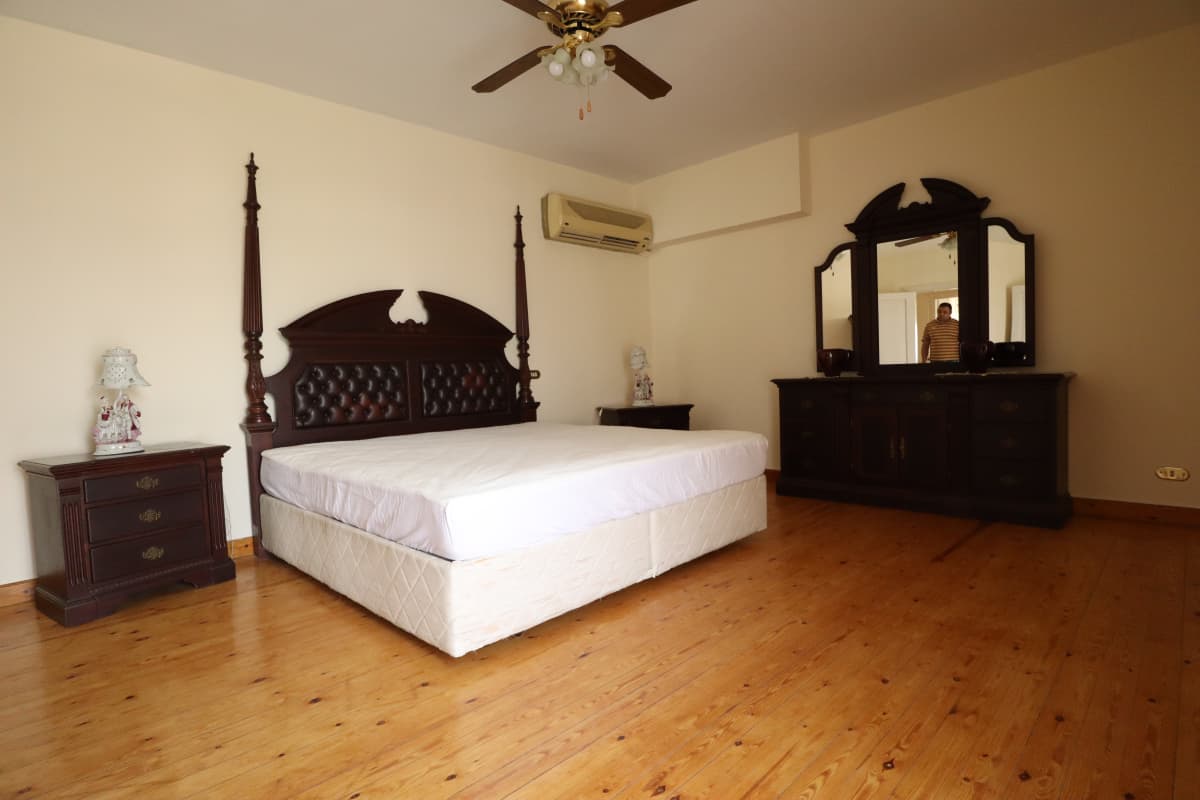 A Warm & Spacious 4BD Furnished Apartment In Maadi Sarayat.