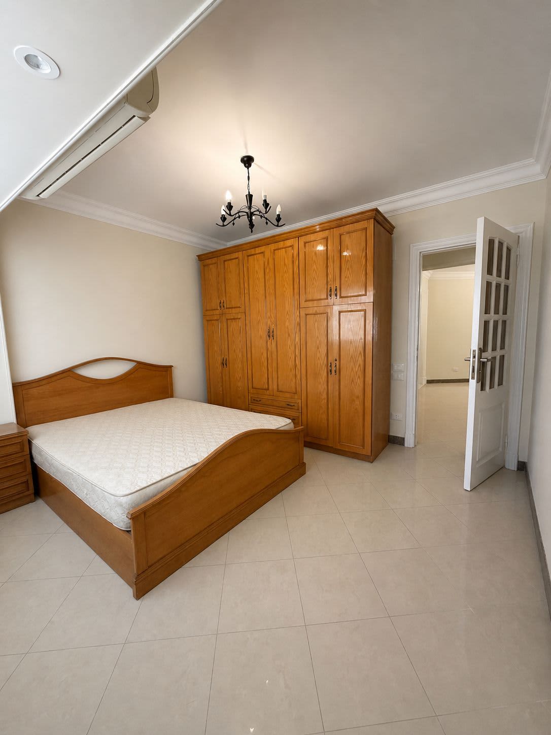 Furnished Apartment With Sunny Interiors For Rent In Zamalek|130SQM.