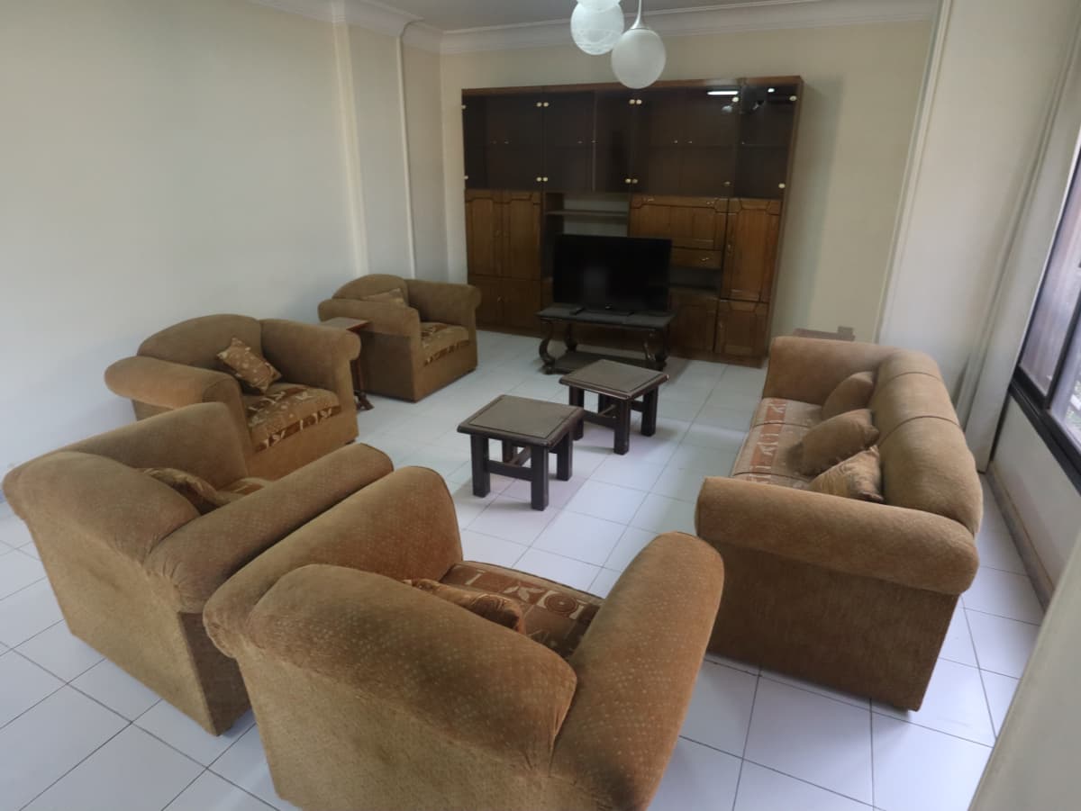 Cozy 3BR Apartment Bright & Spacious Living