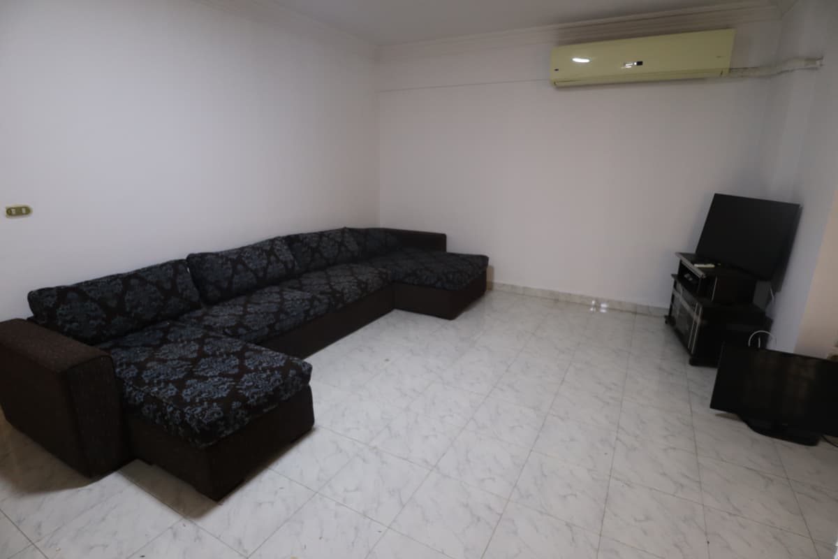 Bright 3BR Apartment in a Prime Location in Maadi