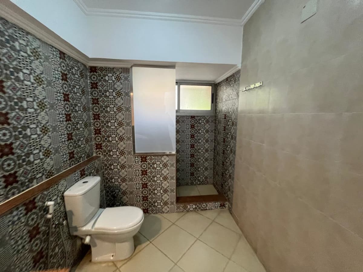 Apartment With180sqm Modern Gem in Prime Maadi Sarayat