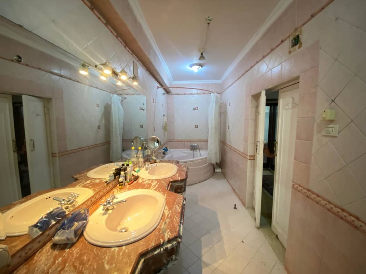 Bright Ground Floor Apartment | Peaceful Garden Living