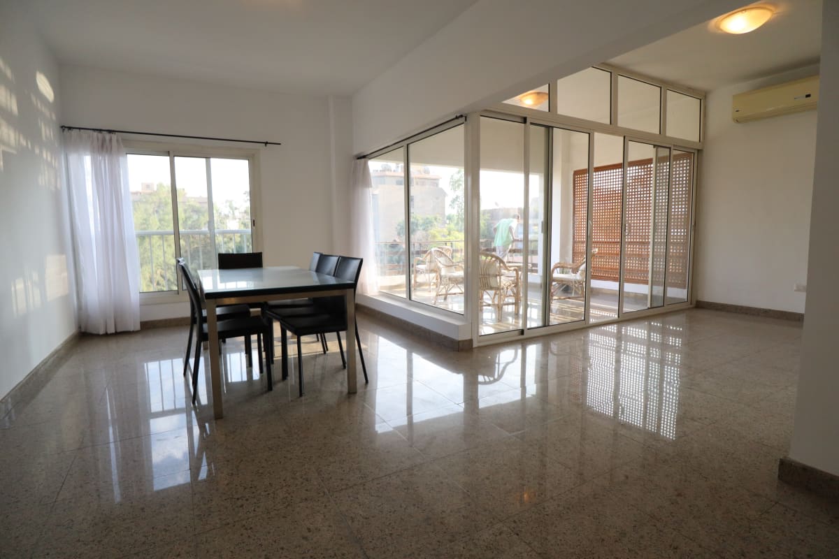 Stylish 3 Bedroom Apartment with Balcony in Maadi