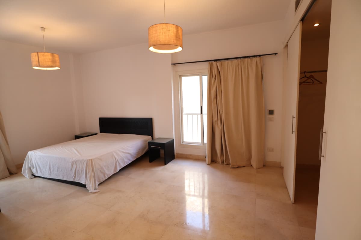 Stylish 3 Bedroom Apartment with Balcony in Maadi