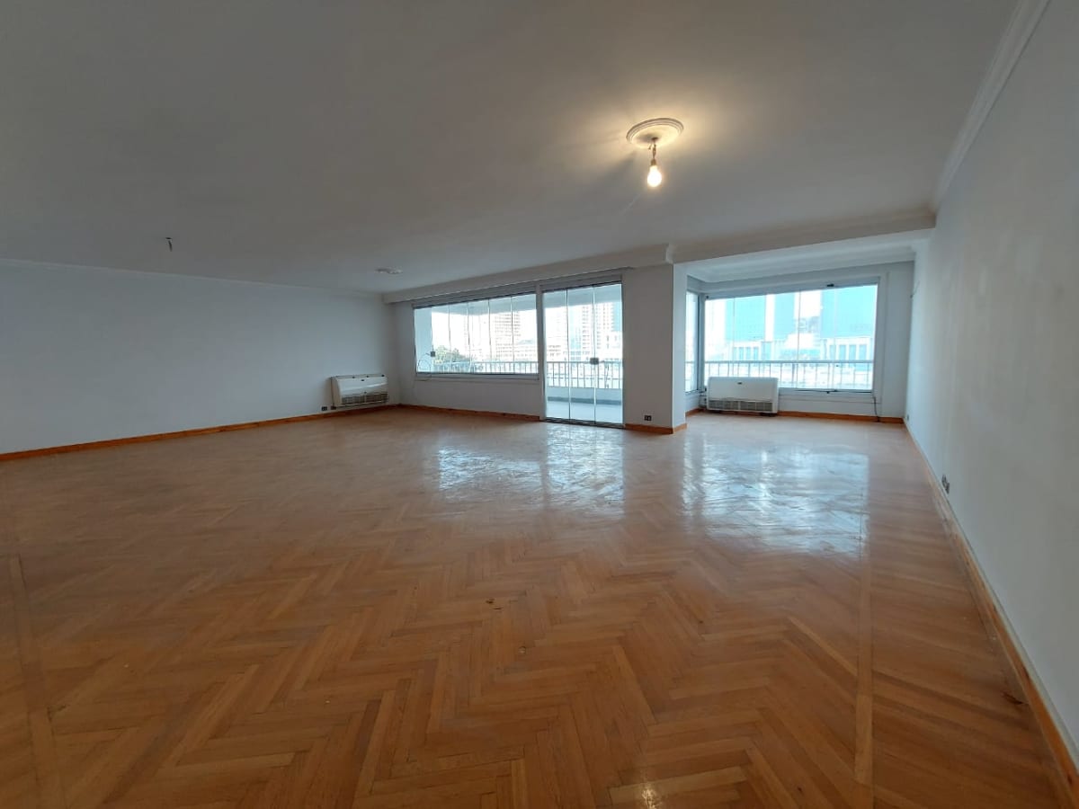 Spacious 4 Bedroom Apartment in a Prime Zamalek Location
