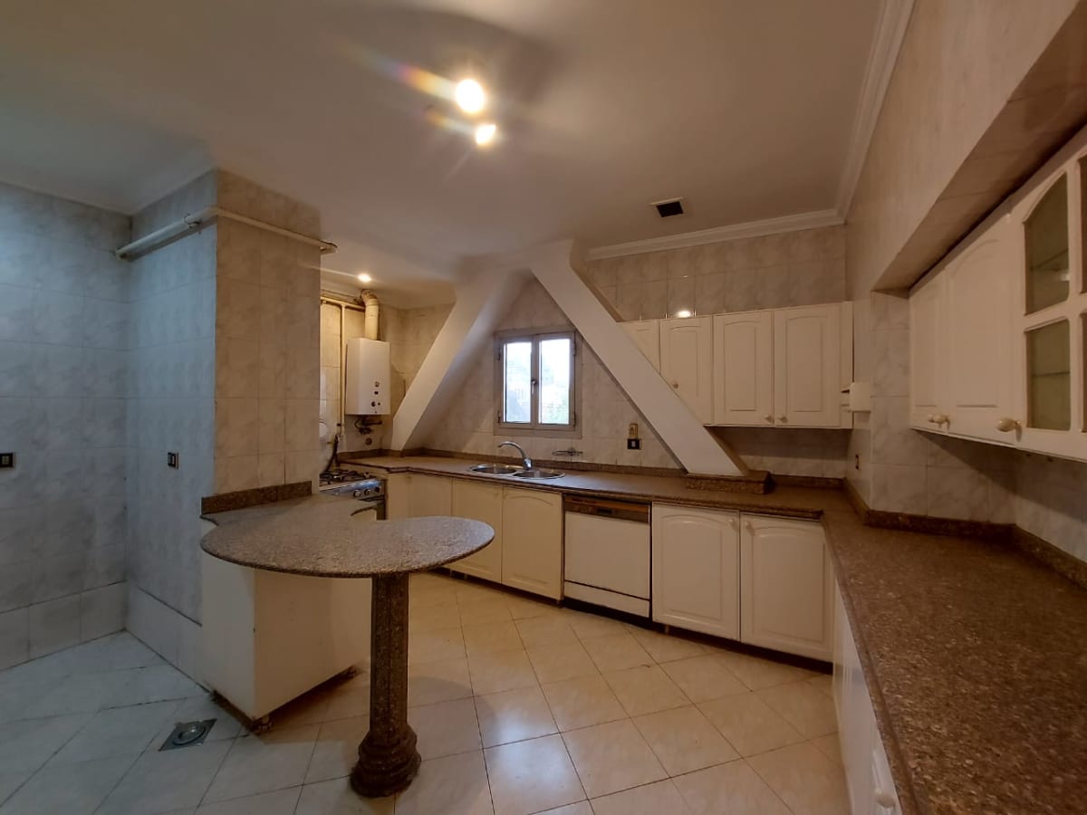 Spacious 4 Bedroom Apartment in a Prime Zamalek Location