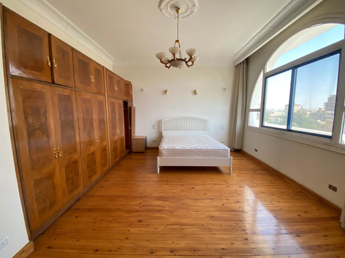 Spacious Semi-Furnished Penthouse in Maadi Sarayat