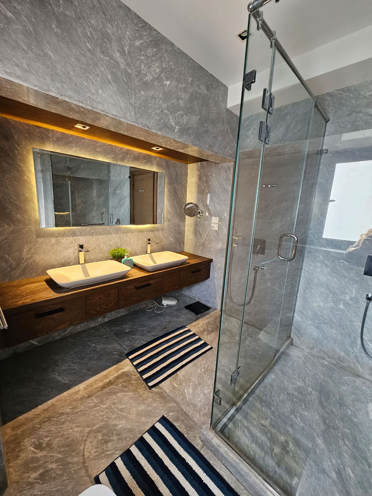 Charming Luxury Duplex In The Heart Of New Maadi.