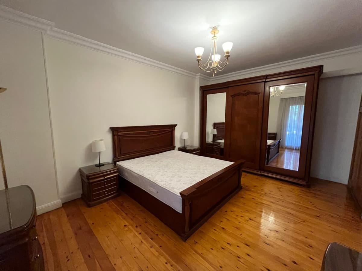 Apartment With 3 generous bedrooms In Zamalek North.