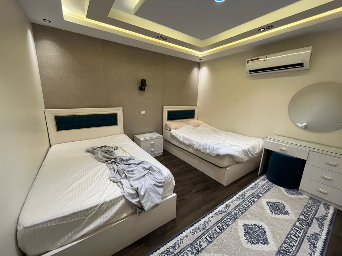 Furnished Apartment In Corniche El Nile For Rent| 280m²|1 Master Bedroom