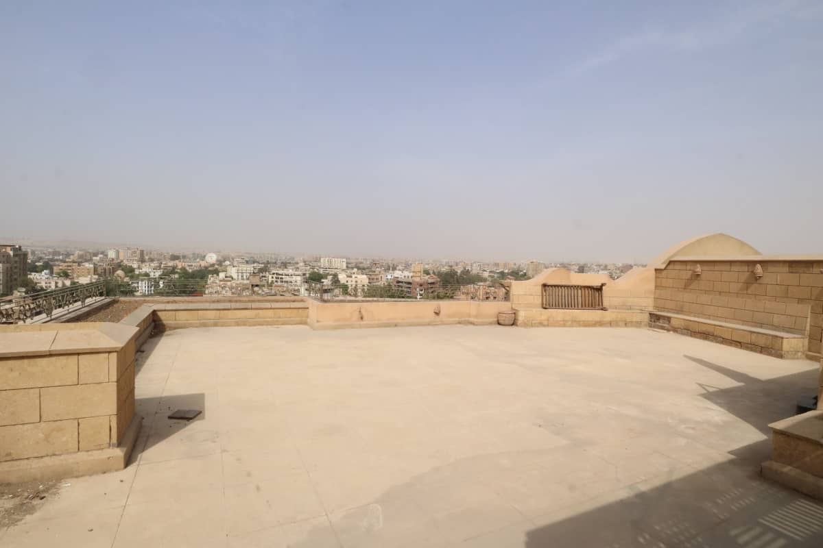 Modern Semi-Furnished Penthouse In The Heart Of Maadi Sarayat.