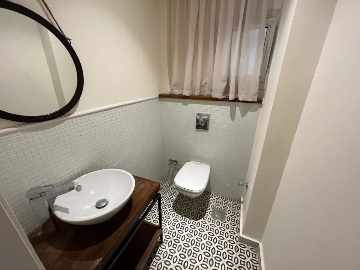 Apartment With Balcony Overlooking Gardens In Maadi Degla