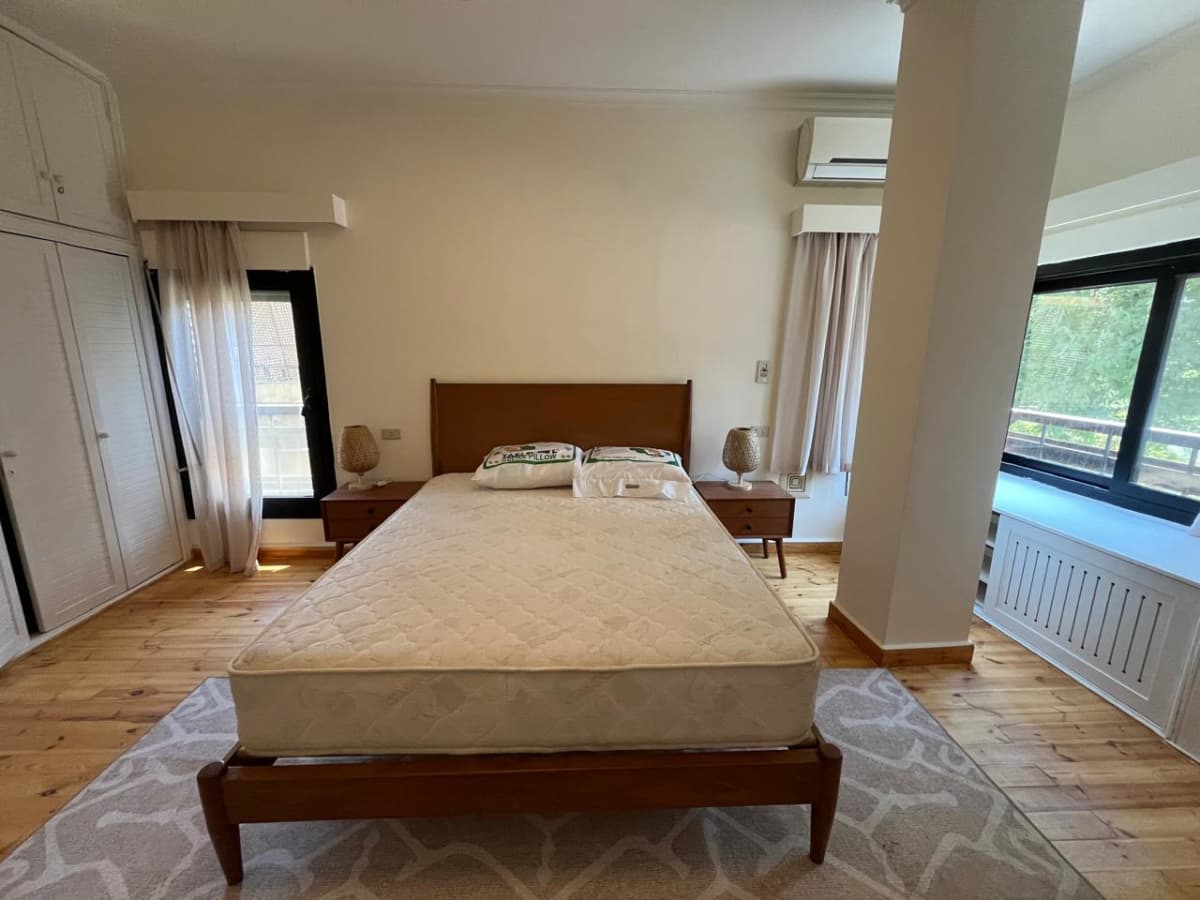 Apartment With Balcony Overlooking Gardens In Maadi Degla