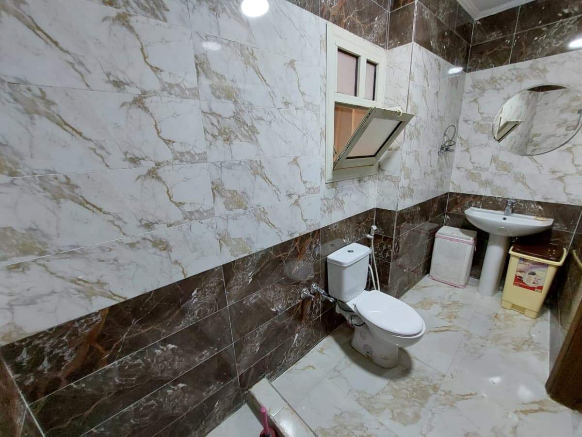 Relax Apartment In The Heart Of Zamalek|180m²|brightly.