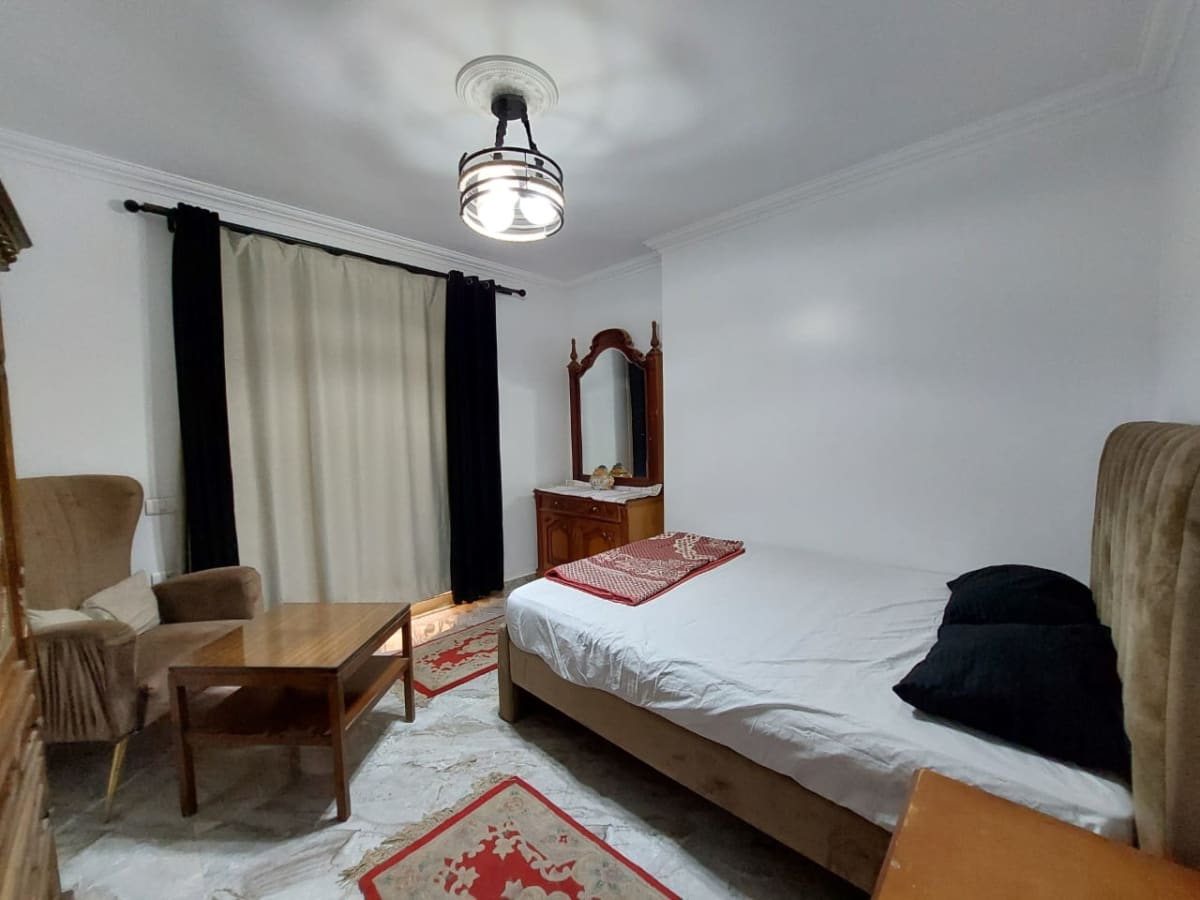 Relax Apartment In The Heart Of Zamalek|180m²|brightly.