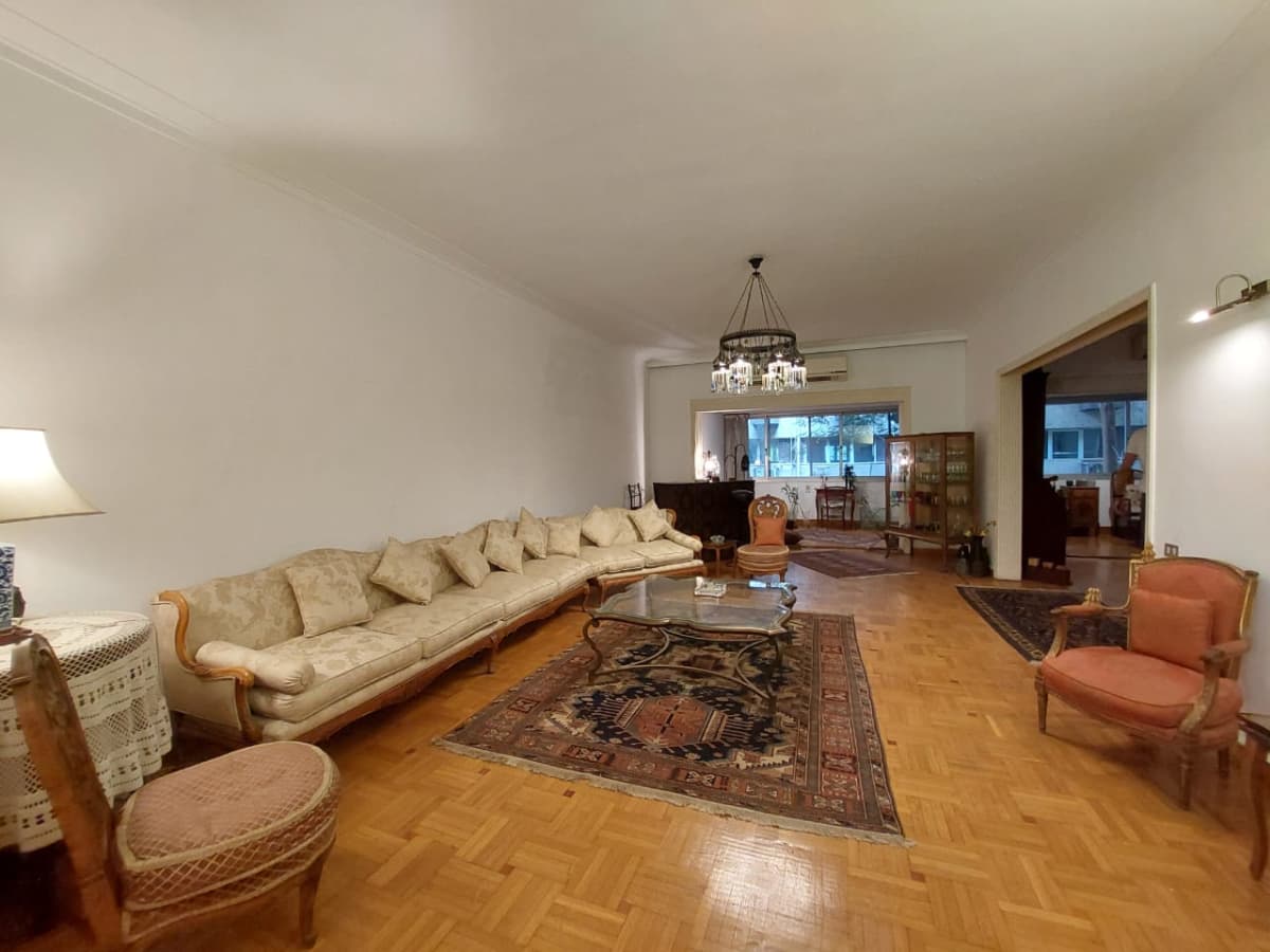 Luxury Apartment For Rent In Zamalek North| Specious Reception.