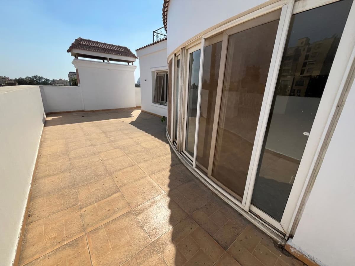 Semi-Furnished Apartment For Rent In Maadi Sarayat|180m².