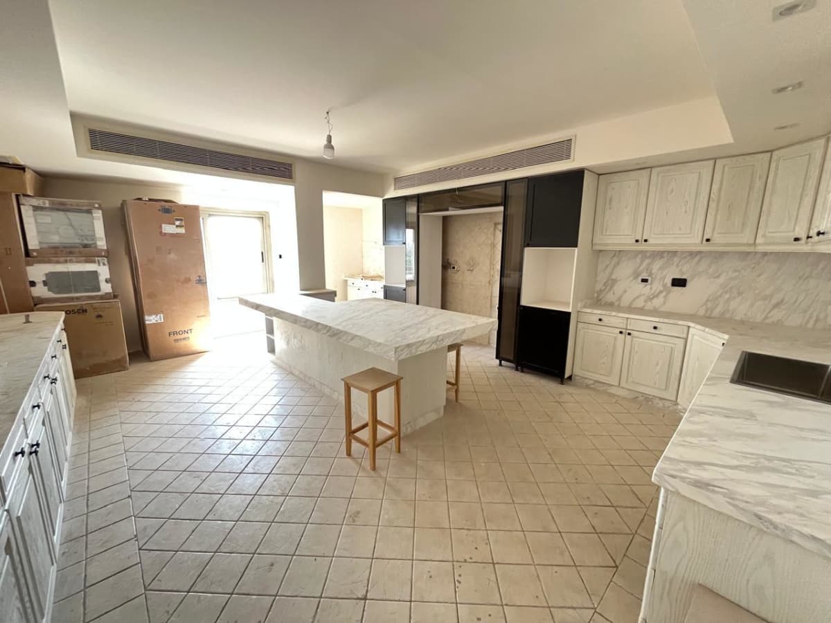 Semi-Furnished Apartment For Rent In Maadi Sarayat|180m².