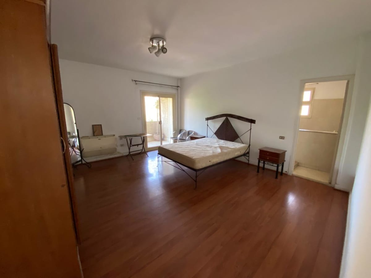 Airy Rooftop With 200 Sqm for Rent in Maadi Sarayat