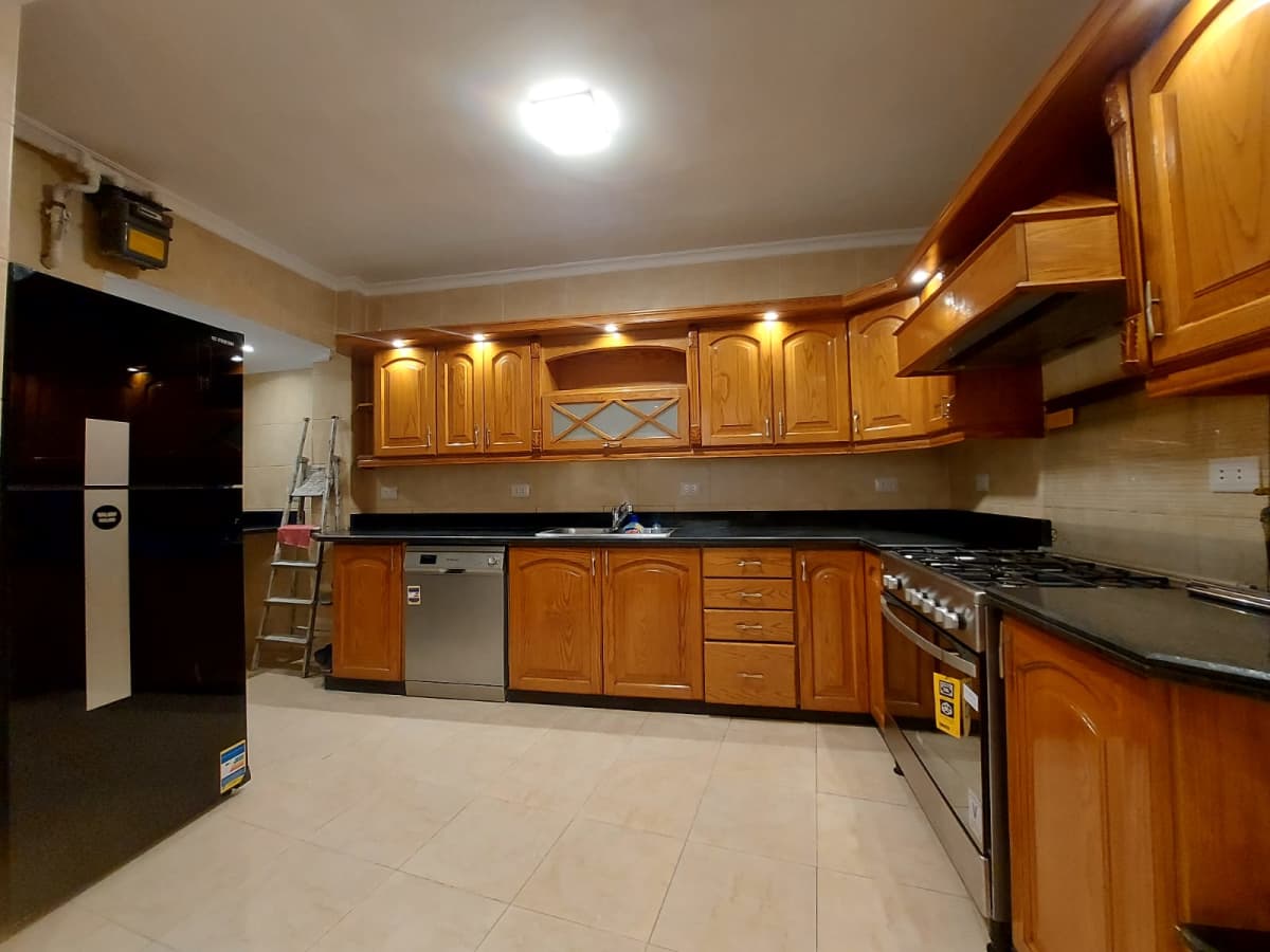 Luxury Ground Floor Apartment With Private Garden In Maadi Degla. 