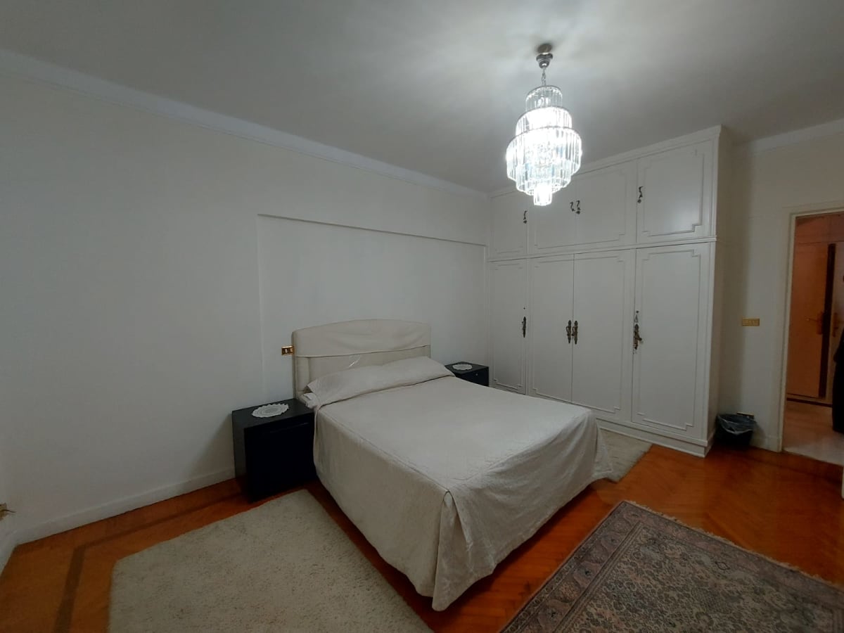 Specious 3-bedrooms Apartment For Rent in Zamalek.