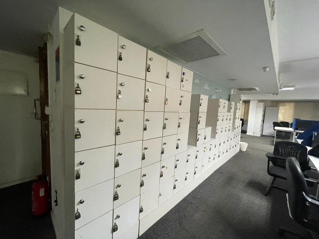 Administrative Office For Rent| 400m²| Cornish.