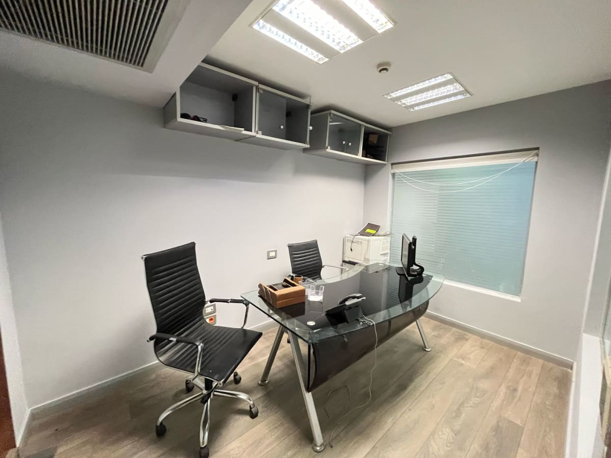 Administrative Office For Rent| 550m²| Cornish.