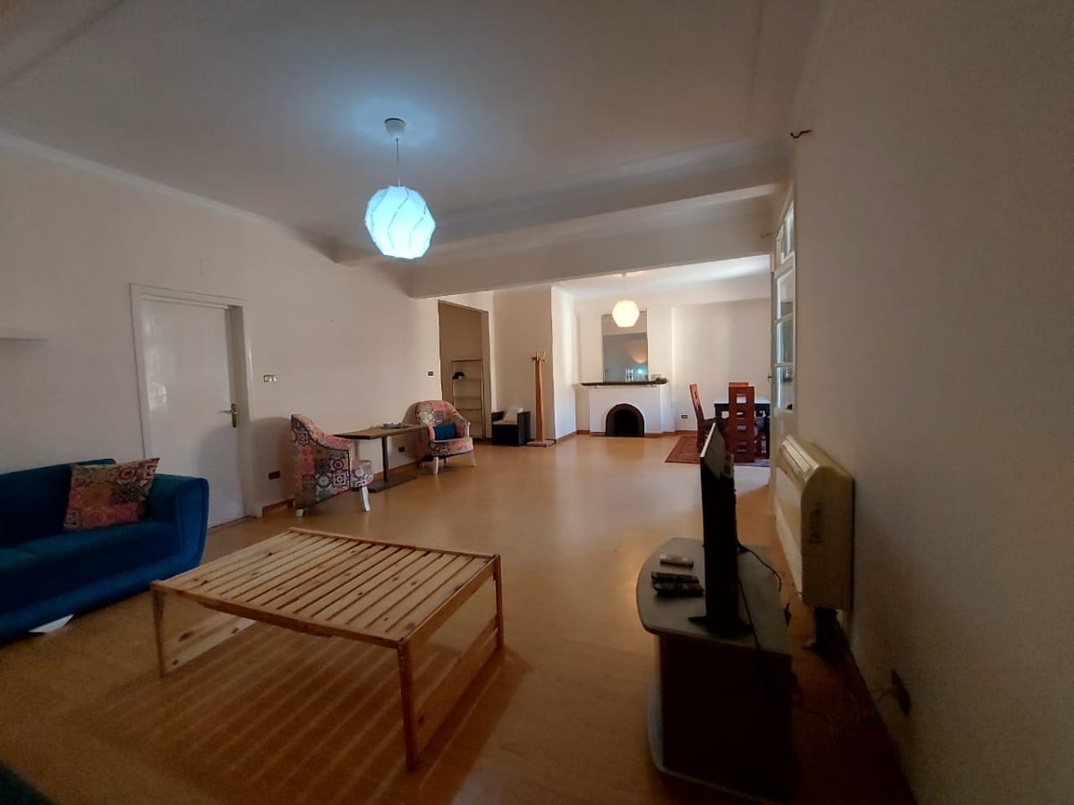 Bright 3BR Apartmen with equipped Kitchen & Balcony