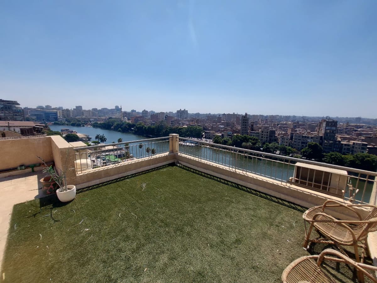 Studio Roof For Rent in Zamalek|60m²|View Nile Access