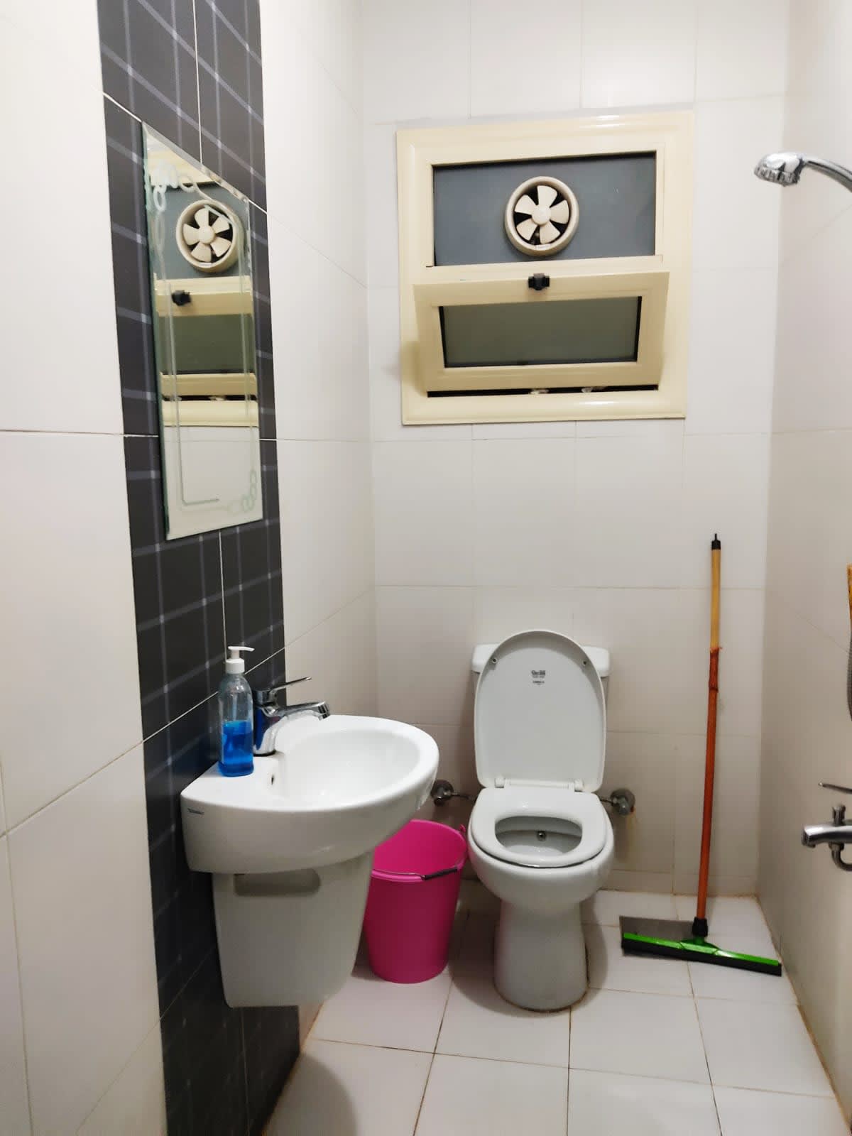 Sleek & Bright Furnished Apartment In Maadi Degla.