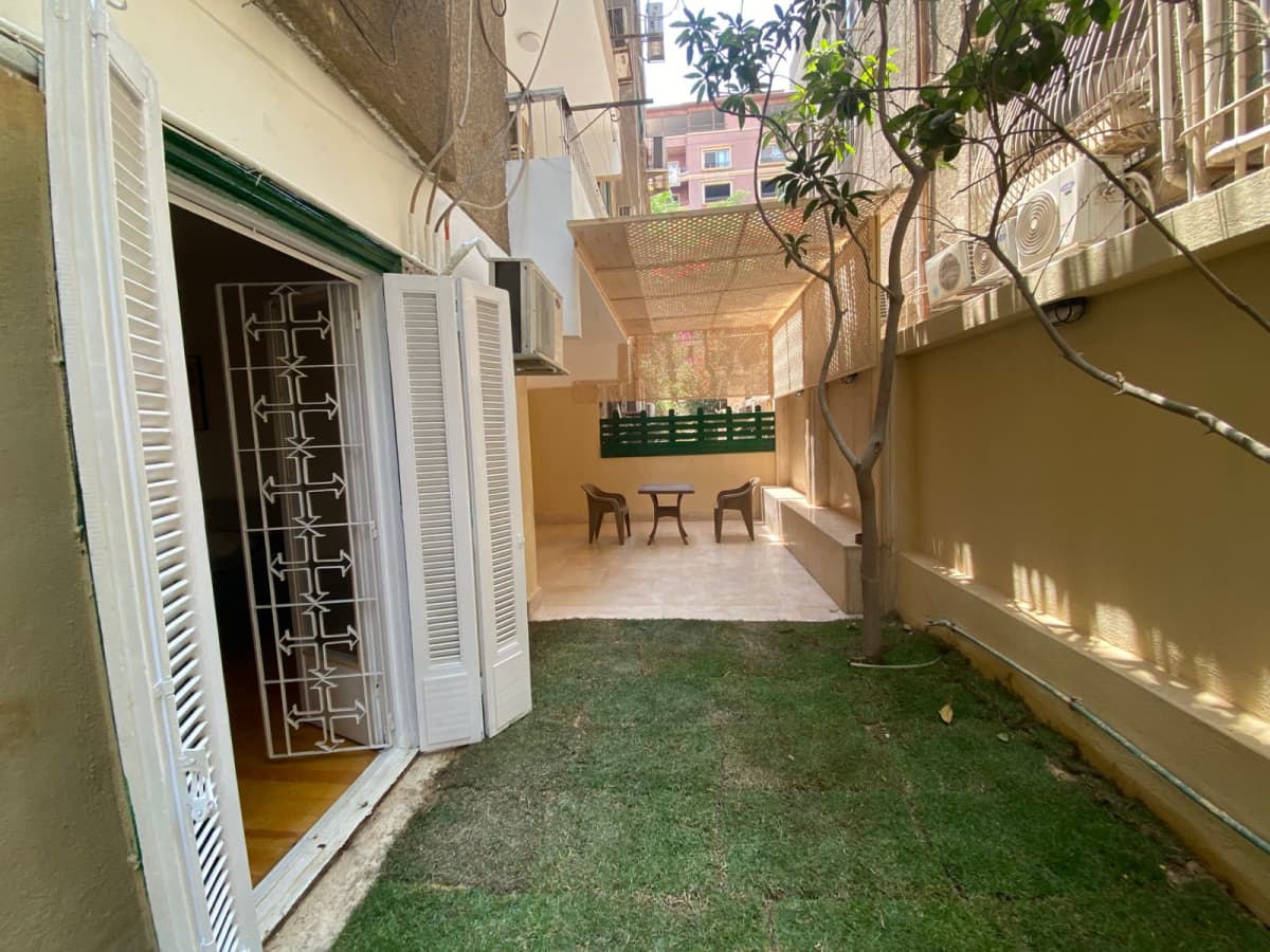 Charming 2BR Garden Apartment in a Prime Location