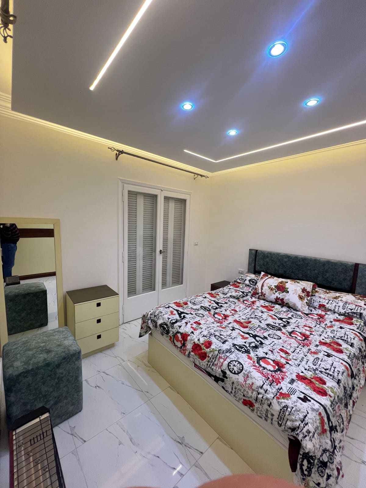 Airy 2BR Apartment with Natural Light
