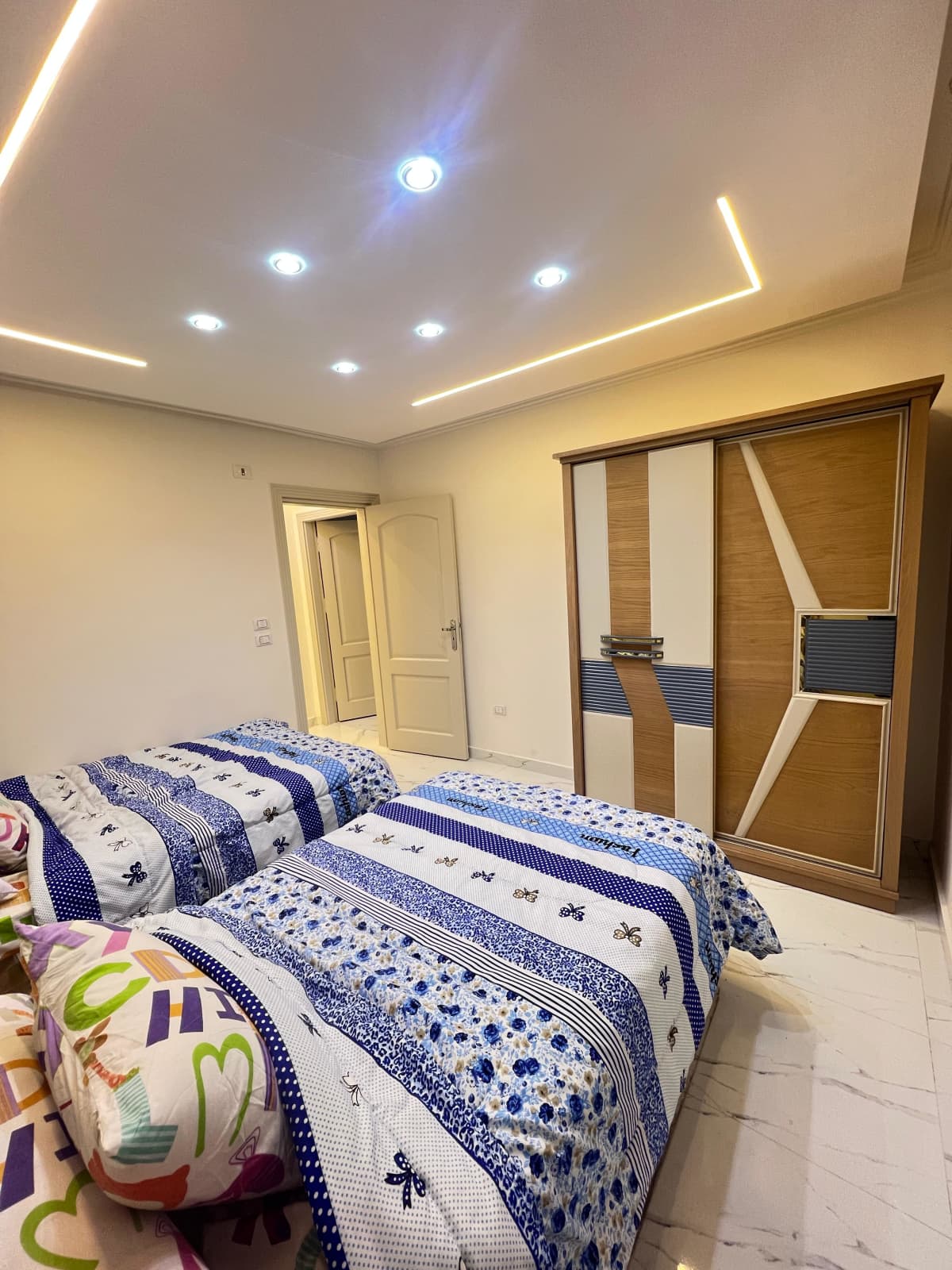 Airy 2BR Apartment with Natural Light