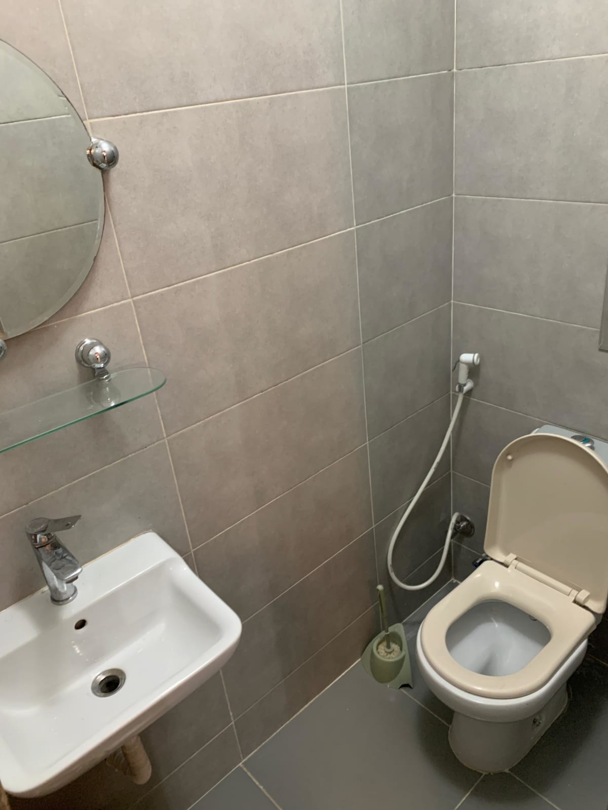 Fully Equipped Apartment In The Heart Of Maadi| Balcony Access to Green Views 