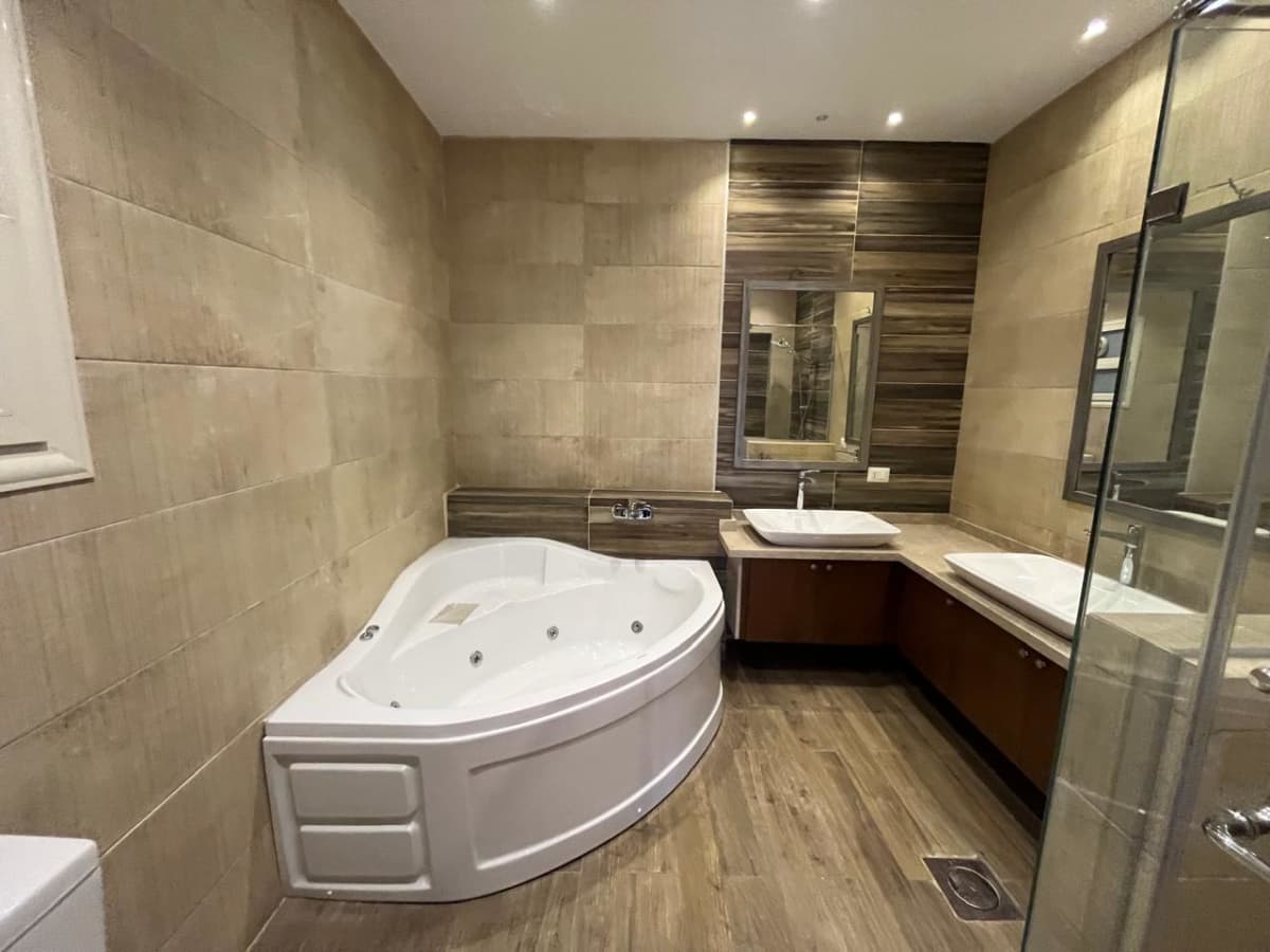 Sophisticated Furnished Duplex In The Heart Of Maadi Sarayat.