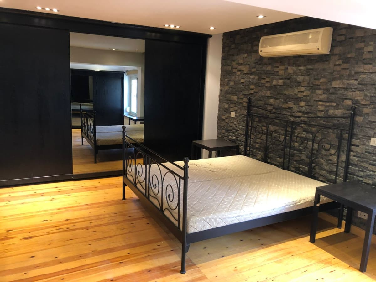 Charming 2-Bedroom Apartment in Maadi - 200 sqm
